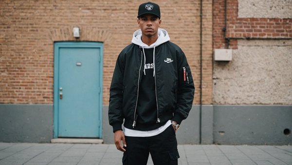 Mode streetwear et vêtements vintage: tendances et nouveautés